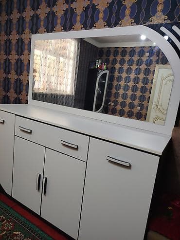plastik komod: Mebel dəsti – vitrin şkafı və güzgülü komod - Üslub: müasir klassik — 3