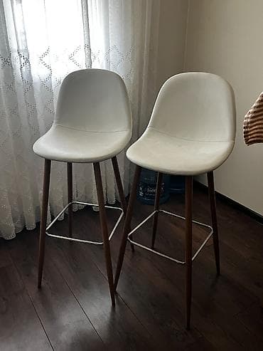 Masa və Oturacaqlar. Masa ölçüləri: Uzunu 120cm Eni 70 cm Hündürlük