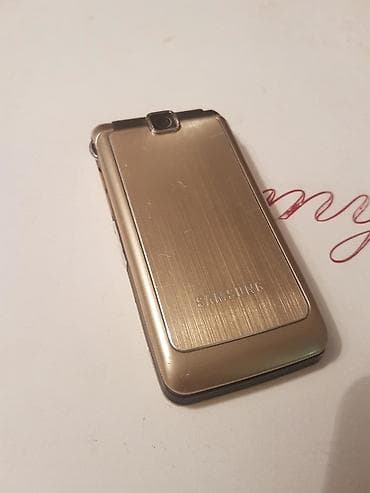 agdas telefon: Antik madel telefon tam idial veziyetdei qesheng ishdiyir — 1