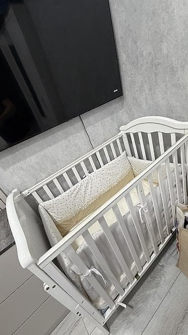 beşik transformer: Oğlan və qız üçün, Dördbucaq, Beşik, Dəst ilə, Matras ilə, Yellənmə mexanizmsiz — 7