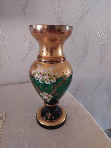 ваза напольная стеклянная высокая без узора: Одна ваза — 1