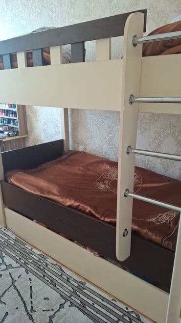 siyirmeli dolablar: Iki mertebeli kravat + alti siyirmeli orada matras qoyulsa 3 usaq — 4