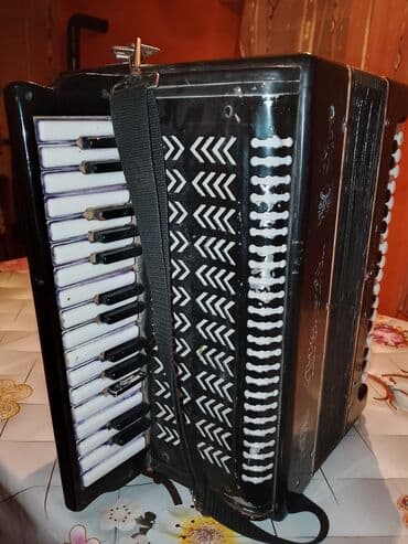 ikinci el eşya: Akustik Akkordeon, İşlənmiş, Ünvandan götürmə — 2