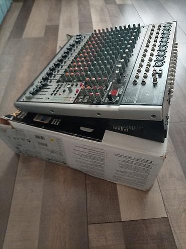 behringer: Səhnə və tədbirlər üçün tam səs sistemi paketi - Mikser: Behringer — 5