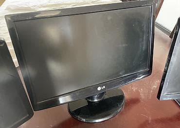 Monitorlar: LG, Viewsonic və Samsung stolüstü monitorlar. Brendlər: LG (Flatron — 2