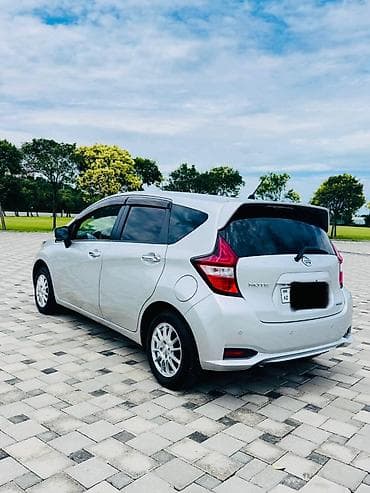 vaz 2107 abilsofka: Nissan Note (gümüş rəng) – şəhər üçün ideal, qənaətcil və komfortlu — 3