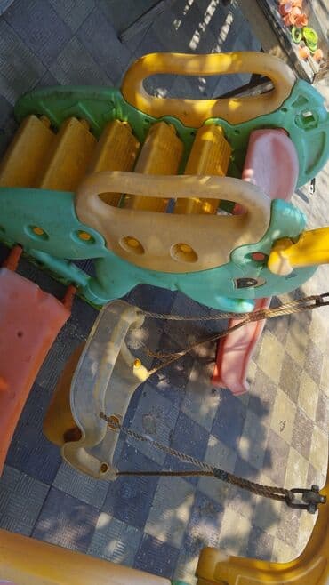 uwaq yelencekleri: Uşaq oyun komplekti – yelləncək və slayddan ibarət - 2-si 1-də — 2