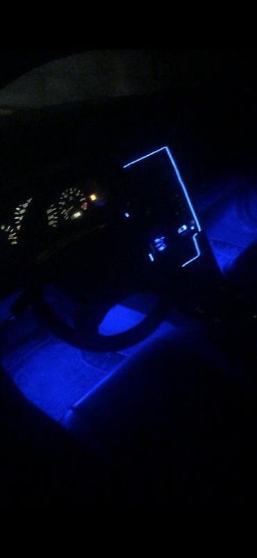 mercedes e 220: Mercedes-Benz C-Class: 2.8 l | 1995 il Sedan — 5