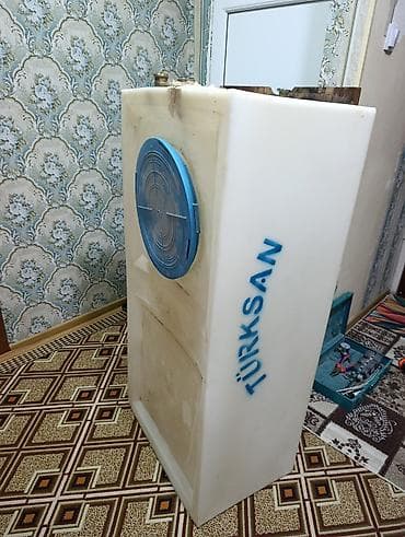 Baklar və çənlər: Bak, Plastik, 300 l l, İşlənmiş — 1