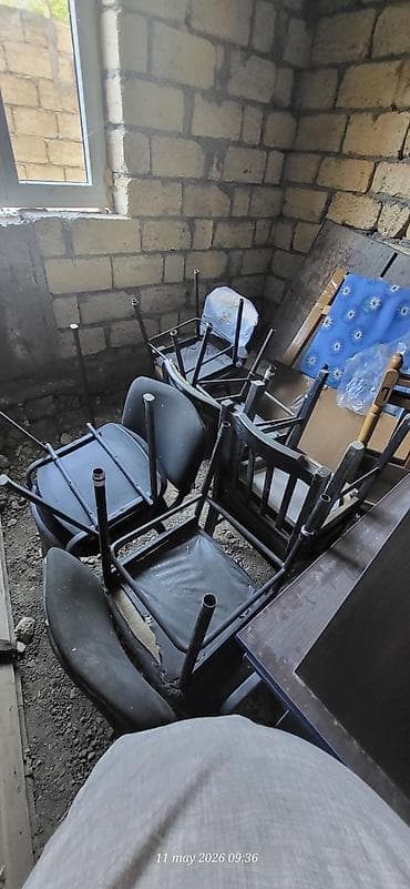 ofis mebelleri: Ofis mebeli dəsti - Kompüter üçün iş masası: geniş üst səth, ortada — 4