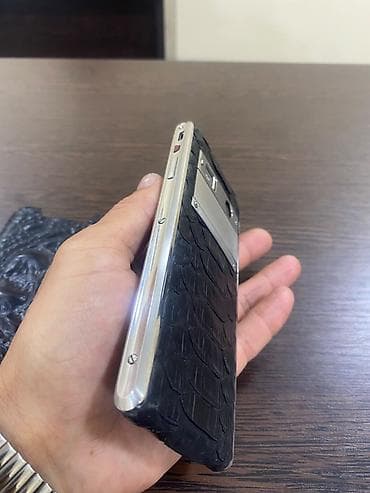 iphone 17 plus: Vertu Signature Touch, rəng - Qara, Sensor — 6