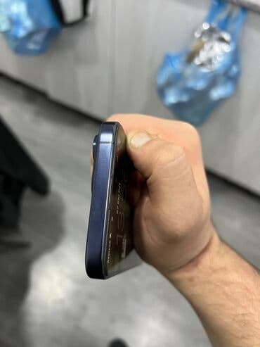 piltə qiyməti: IPhone 15 Pro, Blue Titanium, Face ID — 2