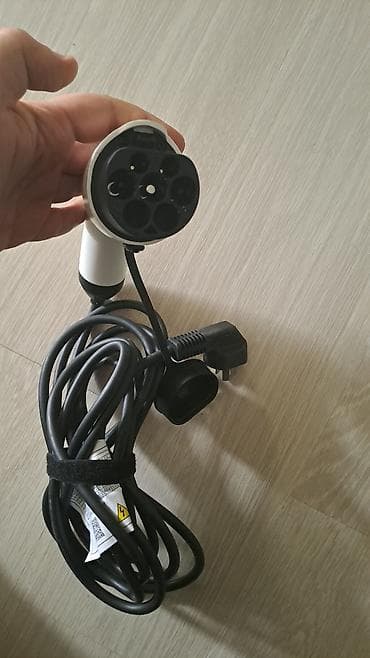 bmw e60 disk: EV şarj kabeli – Type 2 (Mennekes) konnektorlu Xüsusiyyətlər: - — 1