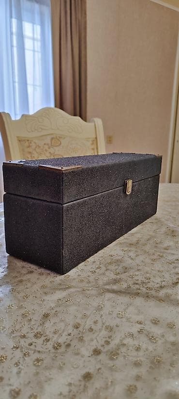 Pastel dəstləri: Dekorativ saxlama qutusu – qara rəng, məxməri teksturalı örtük - — 2