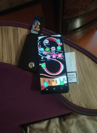 Samsung Galaxy A10, rəng - Mavi