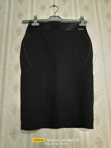 Plaşlar: Qadın ətəkləri – 3 modellik dəst 1) Cins ətək - Tünd mavi denim - — 3