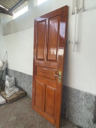 şüşə qapı: İşlənmiş Otaq qapısı Ünvandan götürmə — 2