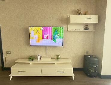 stend qiymeti: Saloglu mebelin tv stenti ela veziyyetde. Qiymet 150 azn .Unvan — 1