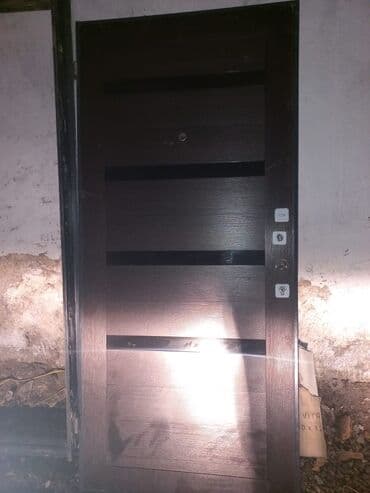 qapi satilir: Dəmir seyf giriş qapısı – komplekt qapı Rusiyadan gəlmədir. sadəcə — 6