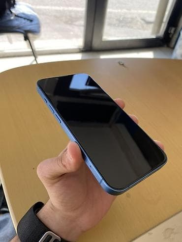 nintendo switch oled: IPhone 13, Mavi, Simsiz şarj — 4