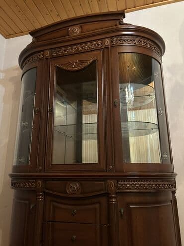 setqa qapılar: İşlənmiş, Açılan, 5 qapı Bufet, Malayziya — 2