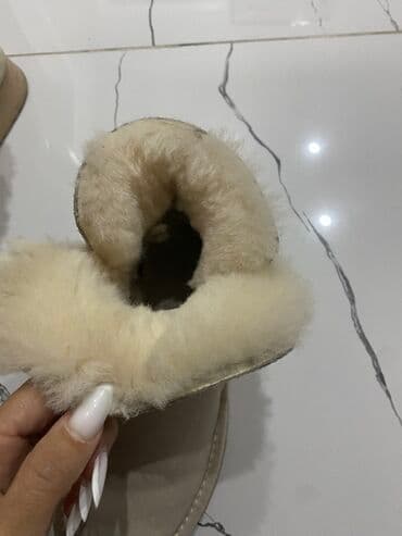 rezin qısa çəkmələr: Qızlar üçün qısa qış botları Baha alınıb parça UGG-i deyil nabukla — 3