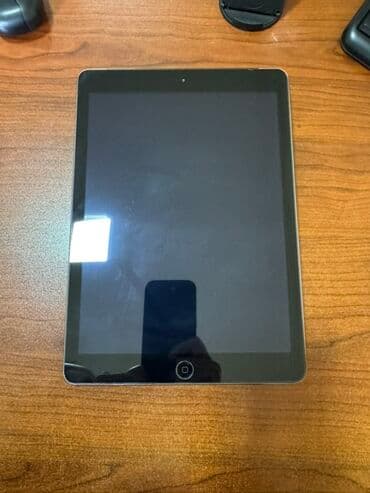 Apple iPad planşet Xüsusiyyətlər: - Korpus: alüminium unibody, arxa