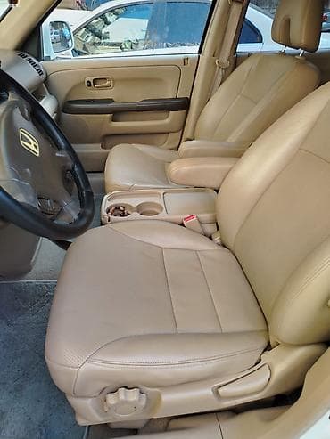 vaz lada 2115: Honda CR‑V, ağ rəng, krossover/SUV. - Eksteryer: dam relsləri, ön — 3