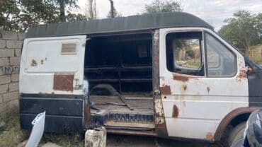 Ford Transit, 1990 il