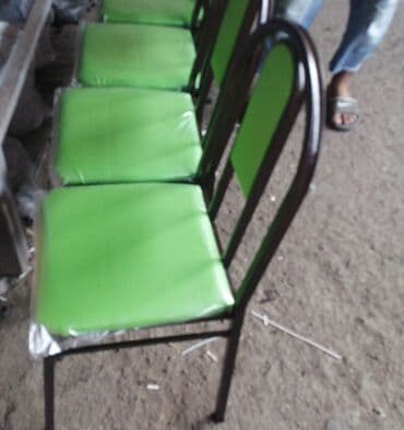 стол и стулья: Stullar coxdur. Rəng secimi etmək olar. Modellər coxdur. Stol stul — 4