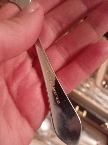 çəngəl qaşıq dəstləri: Salam Röyal Qalerı firmasına aid qawıq 72parça ümumi dəst satılır. 24 — 9