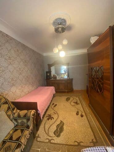 xacmazda satilan evler: Bakı, 4 otaqlı, Köhnə tikili, m. İnşaatçılar, 100 kv. m — 4