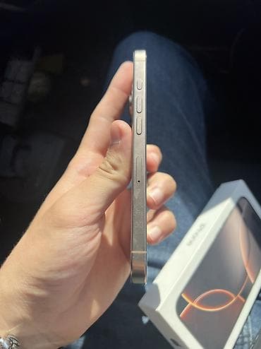 IPhone 16 Pro, 128 GB, Desert Titanium, Zəmanət, Simsiz şarj, Face ID — 4