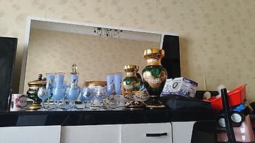 Bəzəkli şüşə dəst - Material: qalın şüşə, üzərində əl işi qızılı və