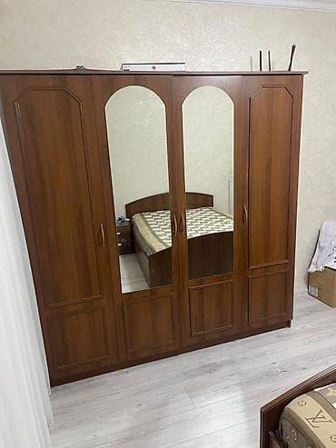 4 qapılı, Güzgülü, Qəhvəyi, Taxta, Açılan, Düz dolab