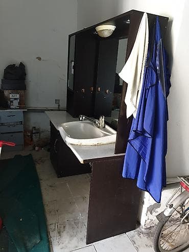 Ev və bağ: Berber Mebeli ve moykasi satilir. Işlenmiş. Qiymetde endirim olacaq — 2