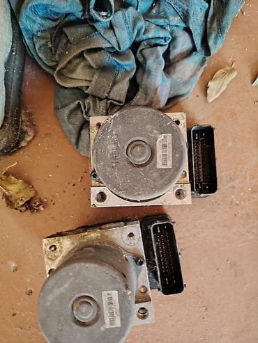 traktor kon: Hyundai, Verna, 2010 il, Orijinal, İşlənmiş — 2