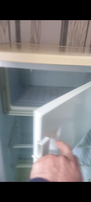 metbex isiqlari: Soyuducuyaxwi veziyyetdedir,tecili satilir — 2