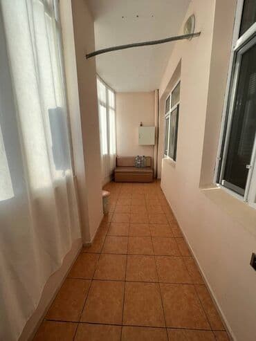 9 cu mikrorayon mir calal kucesi: Qaraev metrosuna yaxin 17 mertebeli binanın 9-cu mərtəbəsində — 12