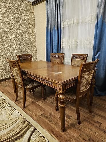 ustol: Klassik üslubda yemək otağı dəsti. 1 ədəd düzbucaqlı stol + 6 ədəd — 2