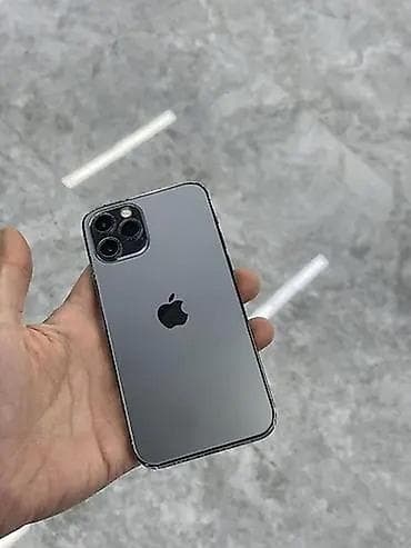 ayfon c: IPhone 12 Pro, Space Gray — 2