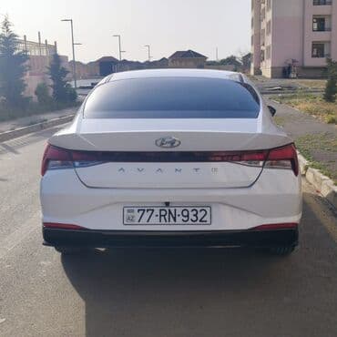 maşın cip: Hyundai Elantra: 1.6 l | 2021 il Sedan — 4