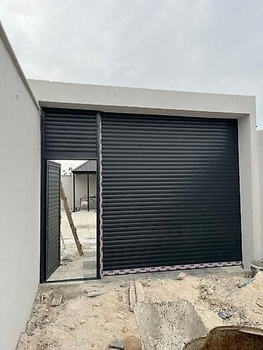 Darvazalar və qapılar üçün müasir üslubda hazırlanmış rulonlu jalüzlər