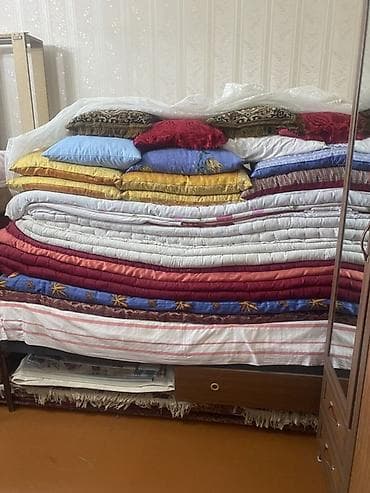 Yataq dəsti – döşəkçə və yastıq komplekti - Komplektdə müxtəlif lalafo.az -da Yataq dəsti – döşəkçə və yastıq komplekti - Komplektdə müxtəlif