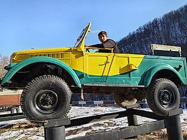 mercedes 160 a: UAZ : 2.4 l | 1976 il 4 km Kabriolet — 1