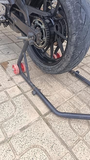 Motosiklet avadanlıqları və ehtiyat hissələri dəsti Tərkib: - Tam — 8