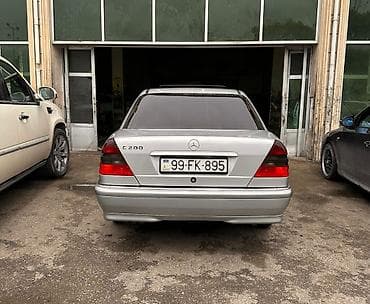 w210 on bufer: Mercedes-Benz C 200: 2 l | 1999 il Sedan — 4