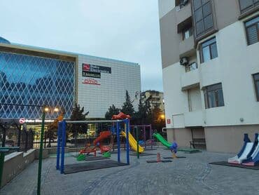 məhəmmədi kirayə: Ukrayna dairəsi, Həzi Aslanov metrosuna piyada 3 dəq məsafə 17 — 2