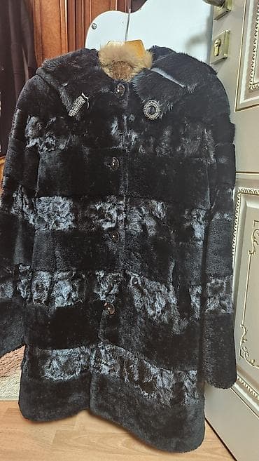 kofta m: Qara rəngdə qadın kürk palto, təmiz norka - Model: kapüşonlu, düyməli — 4