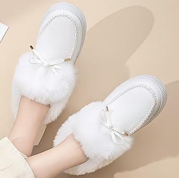 Кроссовки и спортивная обувь: Ağ rəngdə qadın loafers tipli isti ayaqqabı yenidir 36 ölçü — 1